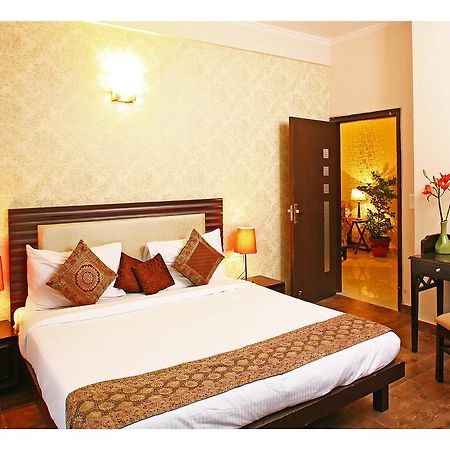 Evergreen 2Bhk Service Apartment Vasant Kunj Fortis Ilbs Nuova Delhi Esterno foto