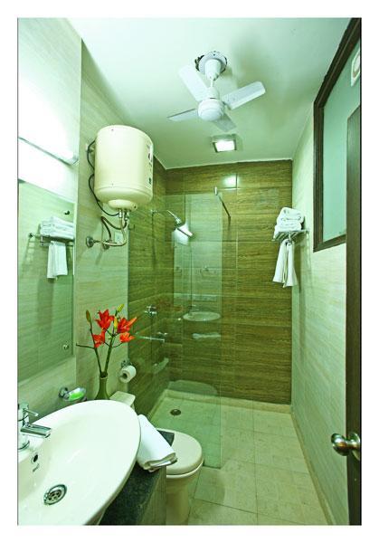 Evergreen 2Bhk Service Apartment Vasant Kunj Fortis Ilbs Nuova Delhi Esterno foto